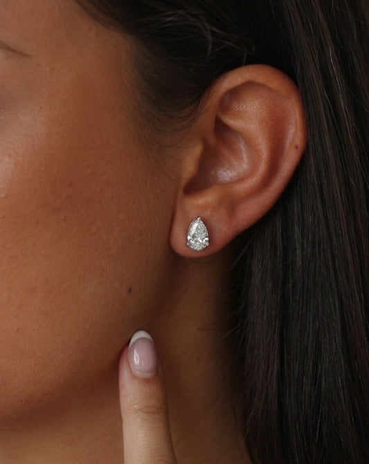 Mother’s Day 2ct Signature Studs